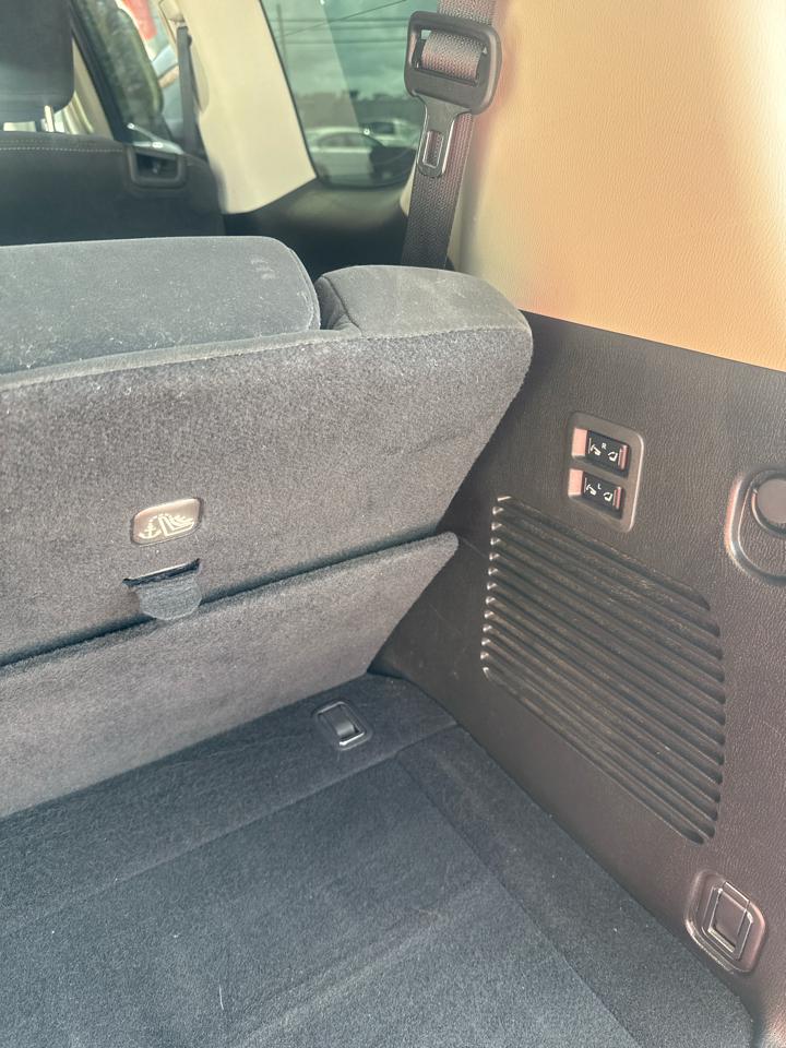 Nissan Armada 4x2 SV 2019