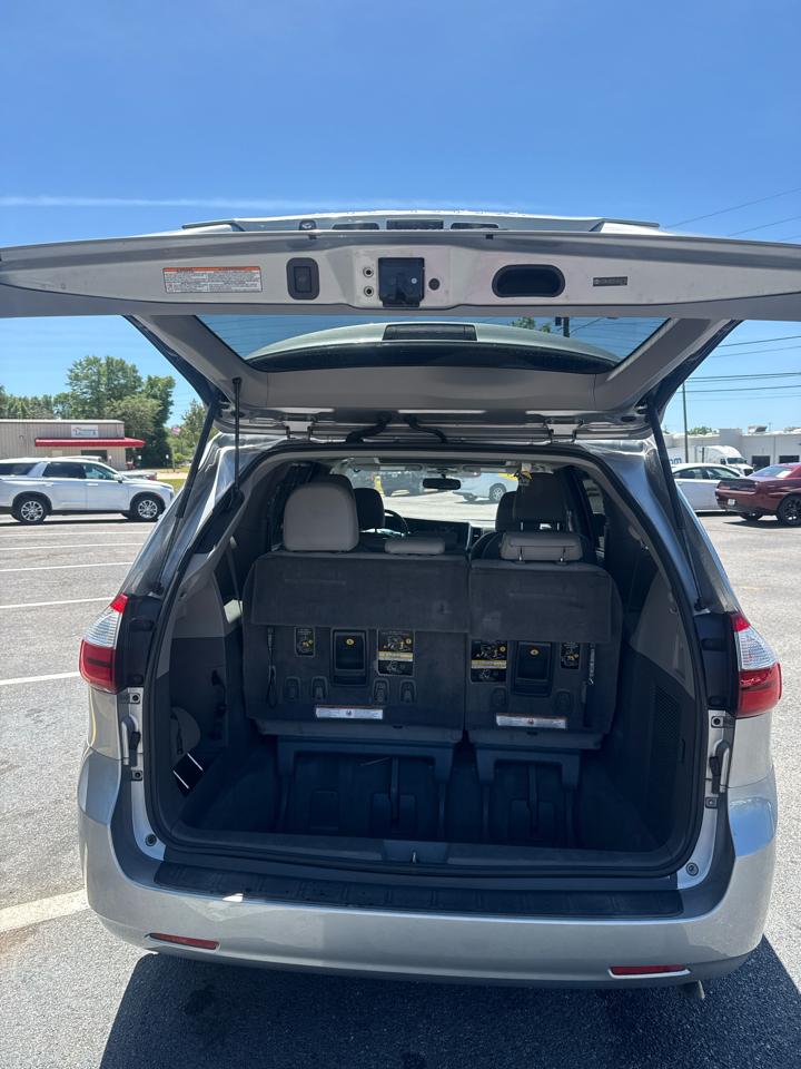 Toyota Sienna 5dr 8-Pass Van XLE Premium FWD (Natl) 2015