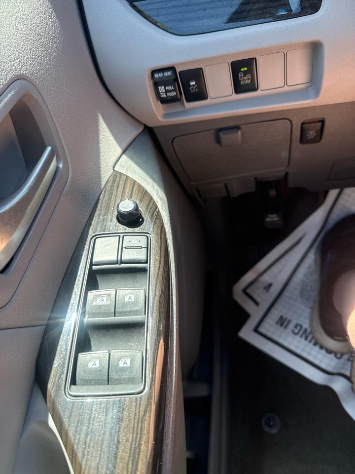 Toyota Sienna 5dr 8-Pass Van XLE Premium FWD (Natl) 2015