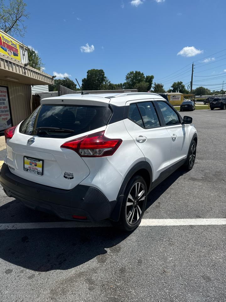 Nissan Kicks SV FWD 2020