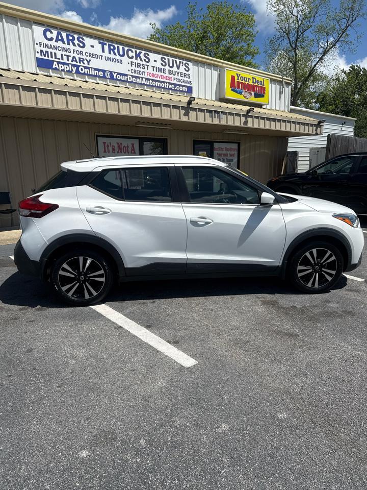 Nissan Kicks SV FWD 2020