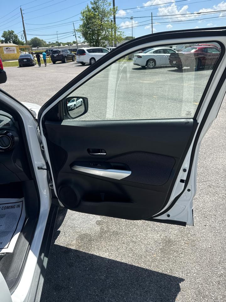 Nissan Kicks SV FWD 2020