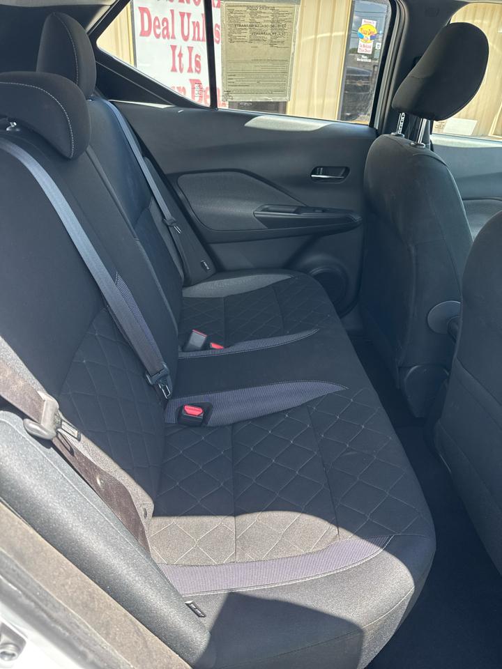 Nissan Kicks SV FWD 2020