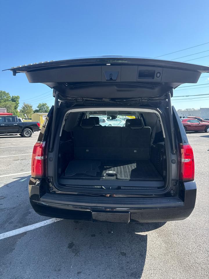 Chevrolet Suburban 2WD 4dr LT 2020