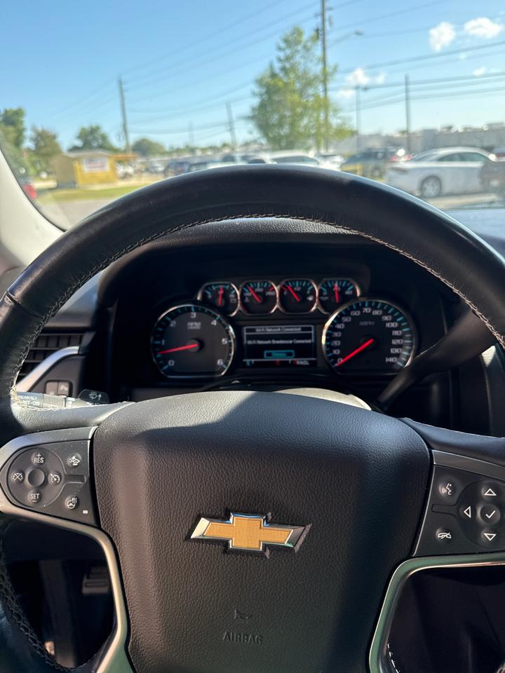 Chevrolet Suburban 2WD 4dr LT 2020