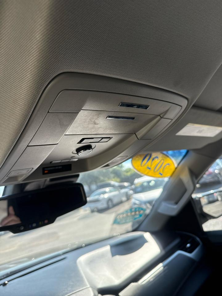 Chevrolet Suburban 2WD 4dr LT 2020