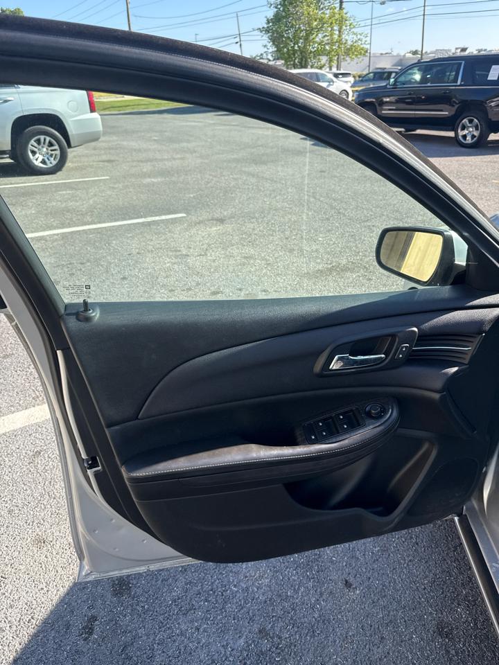 Chevrolet Malibu 4dr Sdn LT w/1LT 2015