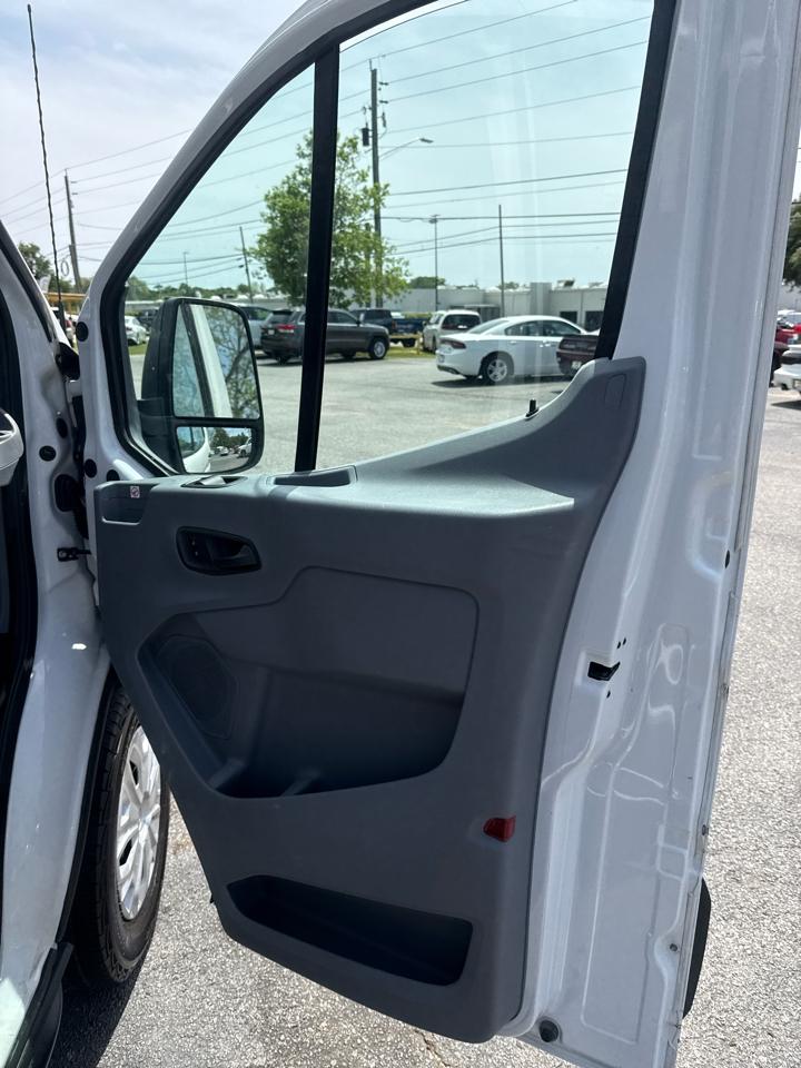 Ford Transit Passenger Wagon T-350 148" Low Roof XLT Sliding RH Dr 2019