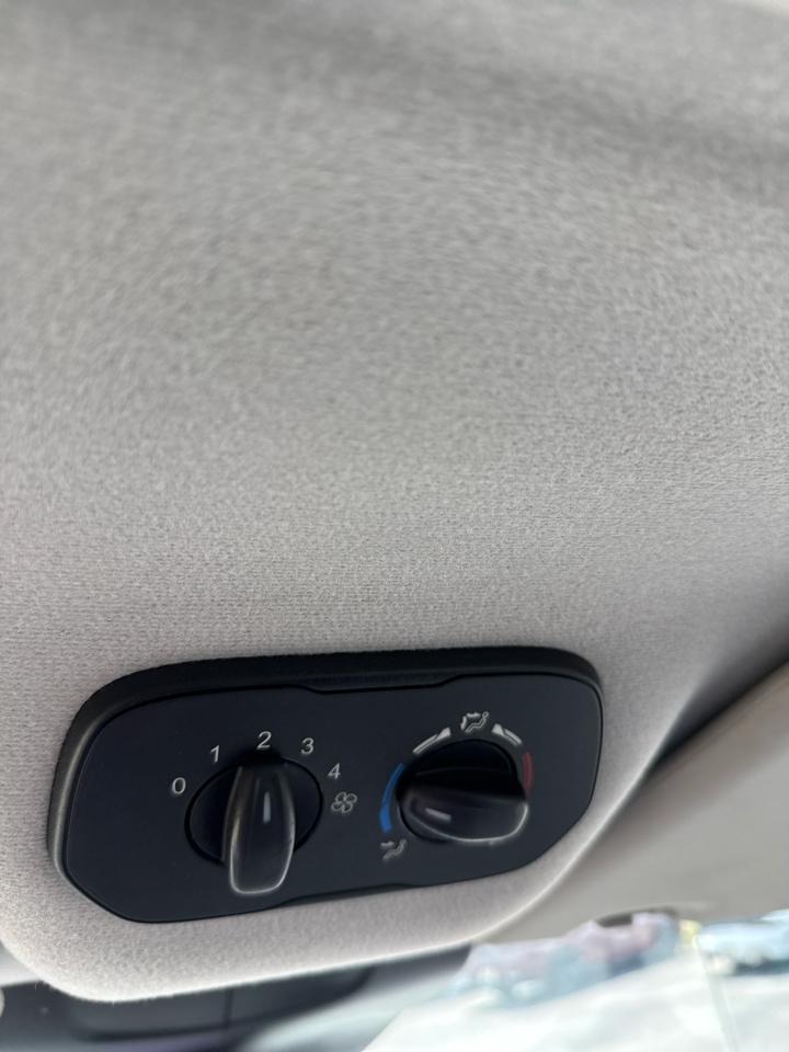 Ford Transit Passenger Wagon T-350 148" Low Roof XLT Sliding RH Dr 2019