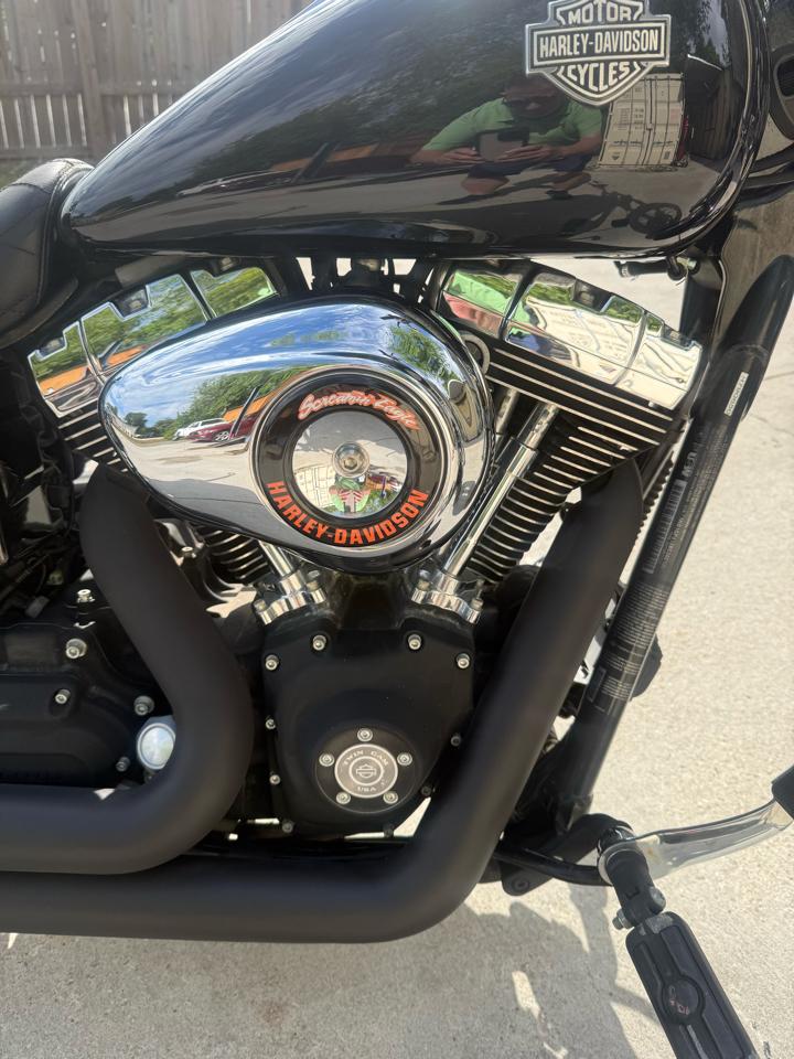 Harley-Davidson Dyna Wide Glide  2011