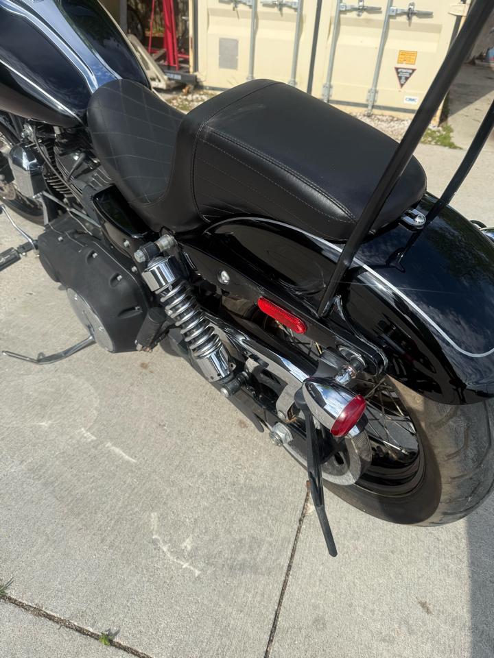 Harley-Davidson Dyna Wide Glide  2011