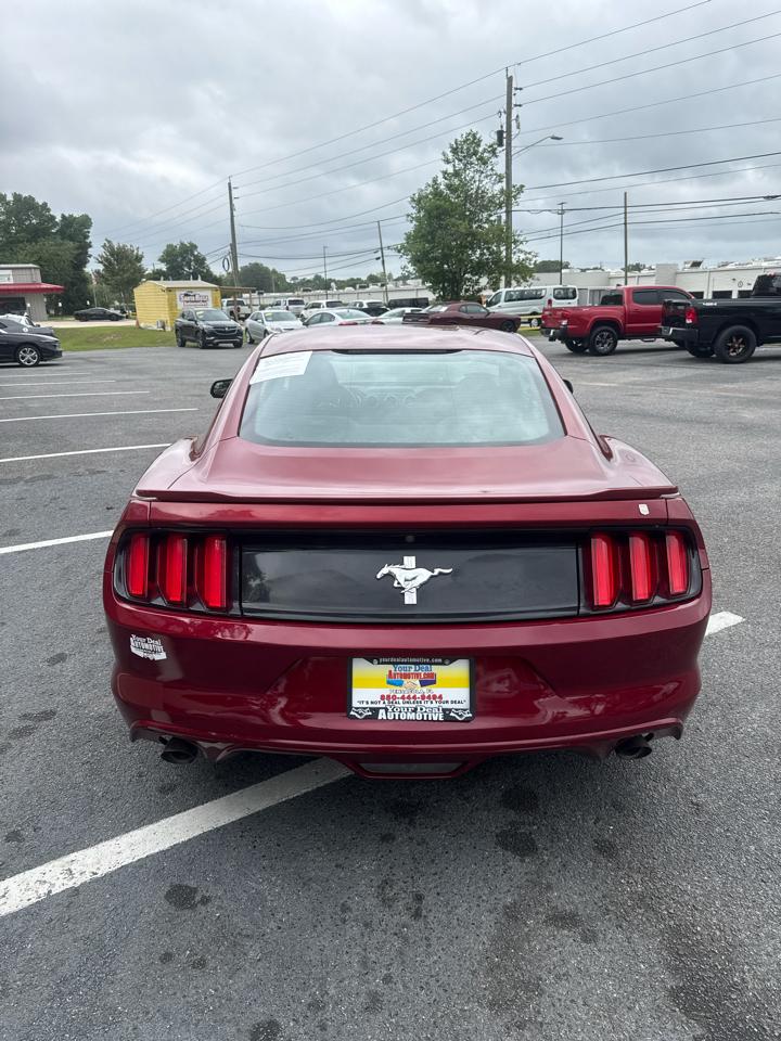Ford Mustang V6 Fastback 2017