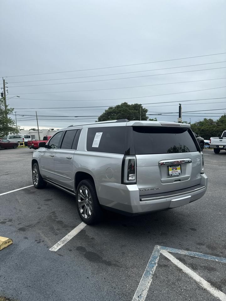 GMC Yukon XL 4WD 4dr Denali 2015