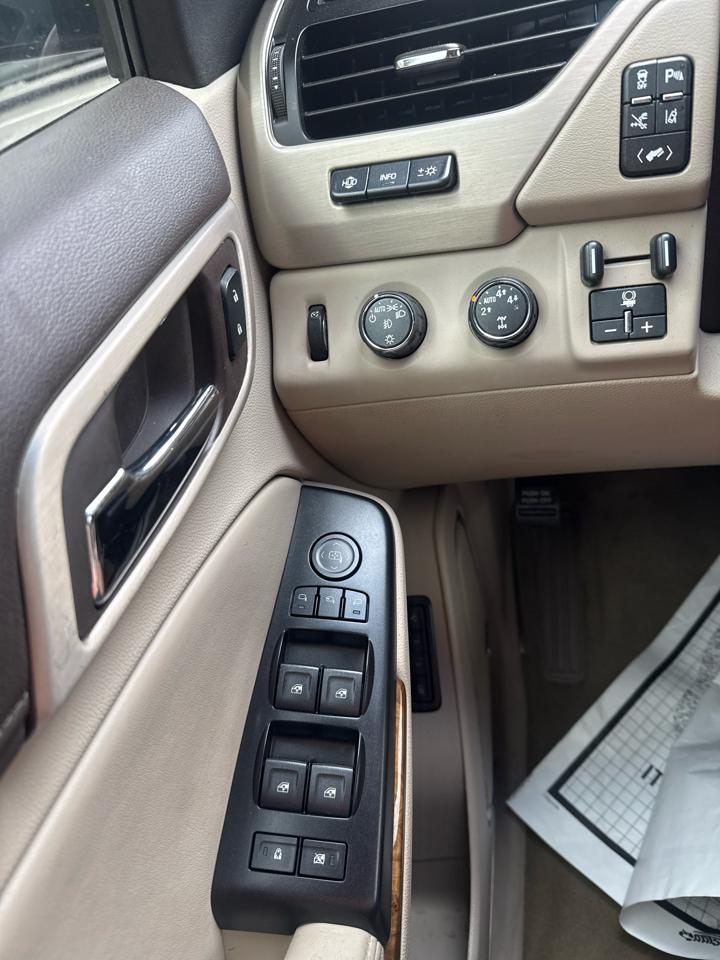 GMC Yukon XL 4WD 4dr Denali 2015