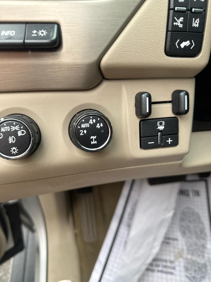 GMC Yukon XL 4WD 4dr Denali 2015
