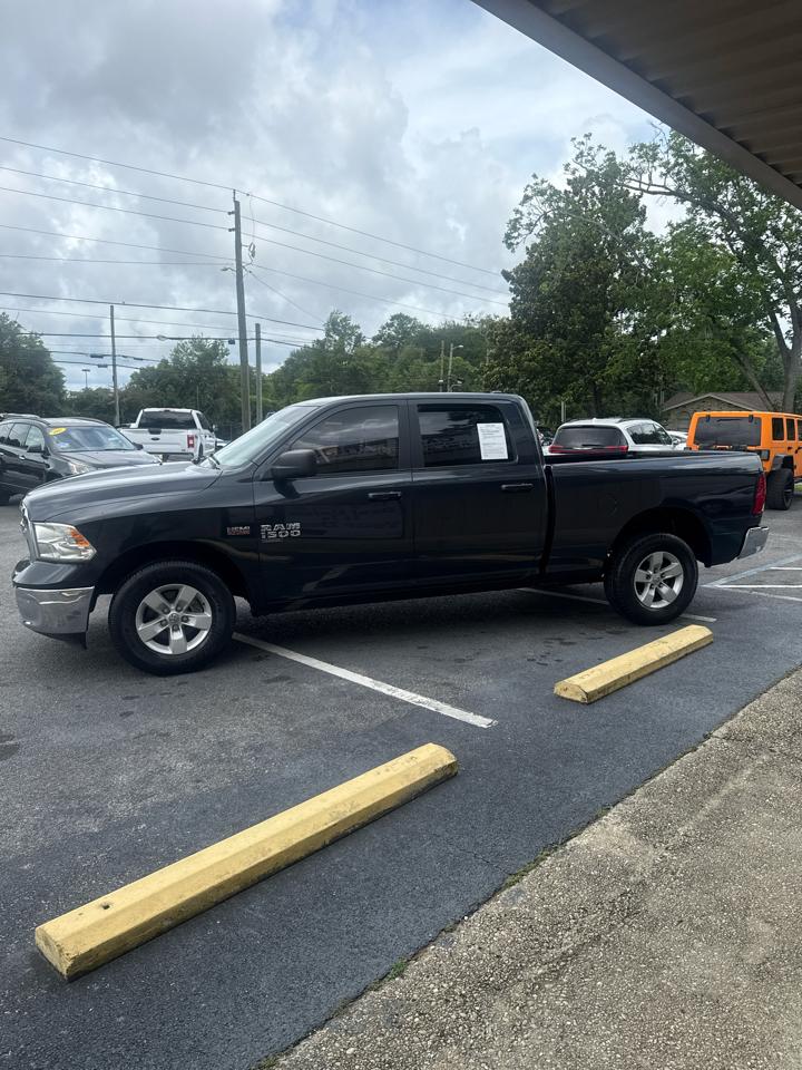 RAM 1500 Classic SLT 4x2 Crew Cab 6'4" Box 2019