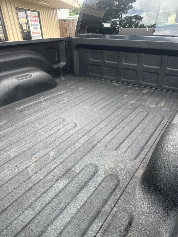 RAM 1500 Classic SLT 4x2 Crew Cab 6'4" Box 2019
