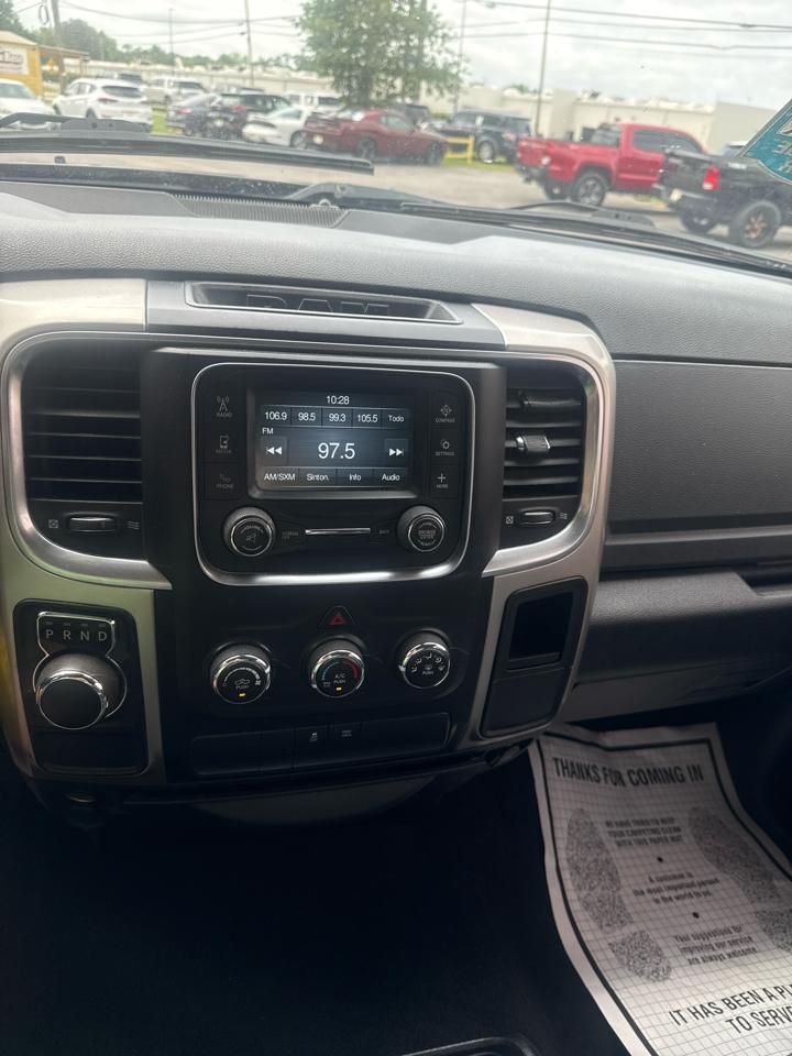 RAM 1500 Classic SLT 4x2 Crew Cab 6'4" Box 2019