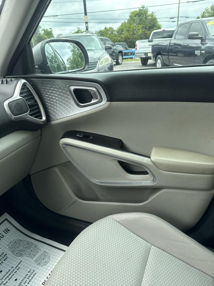 Kia Soul LX IVT 2023