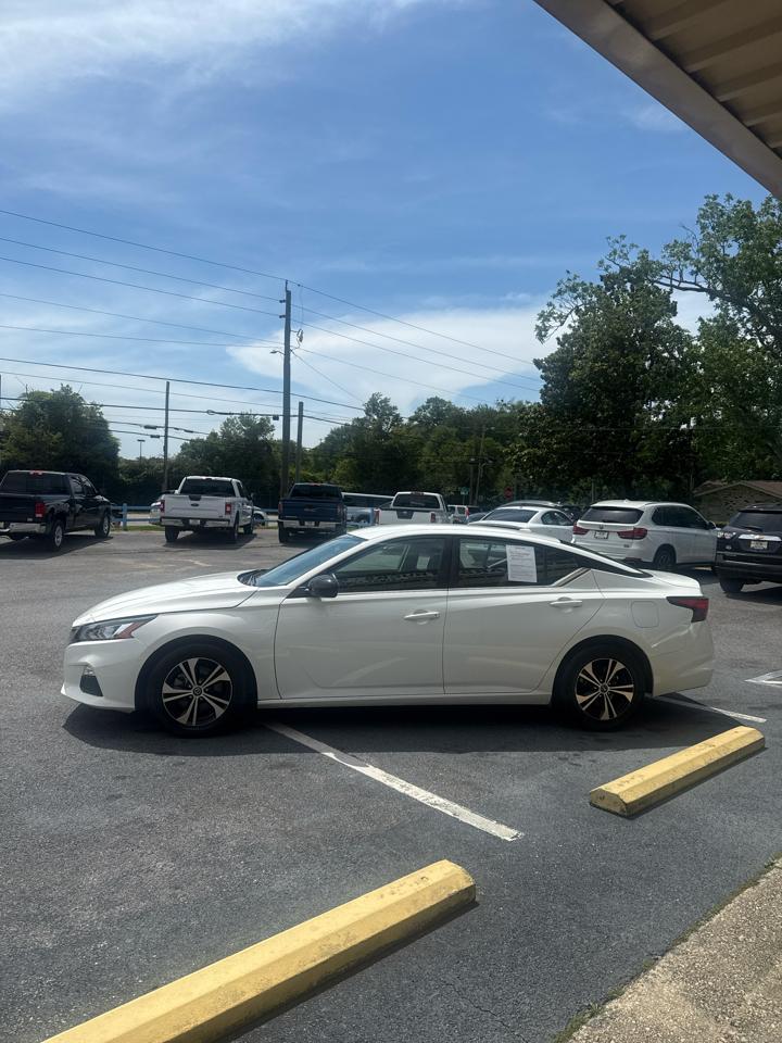 Nissan Altima 2.5 SR Sedan 2021