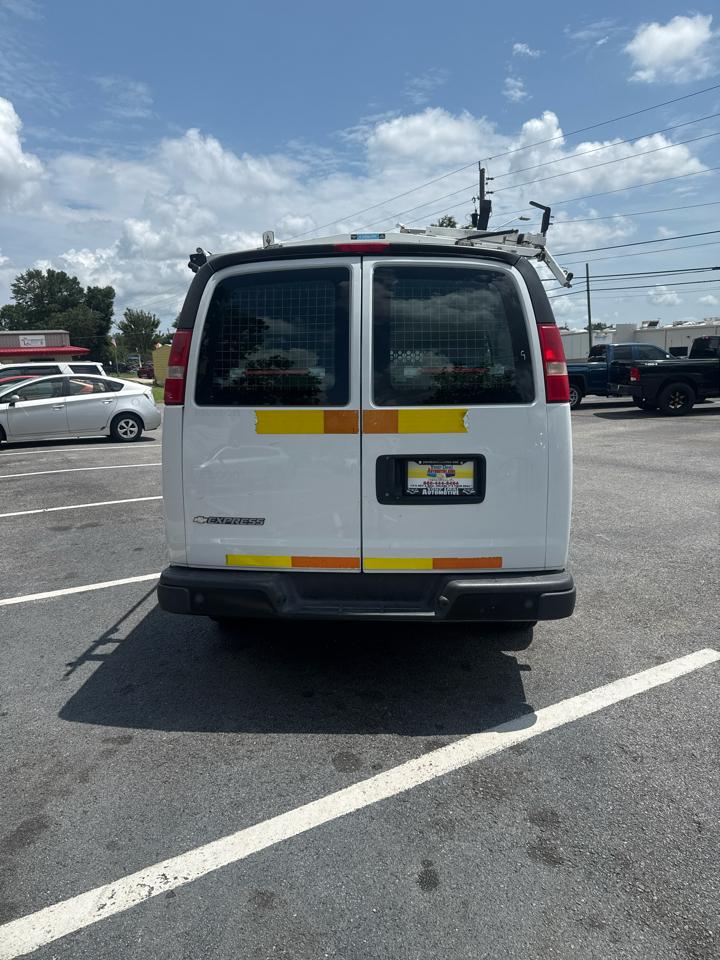 Chevrolet Express Cargo Van RWD 2500 135" 2018