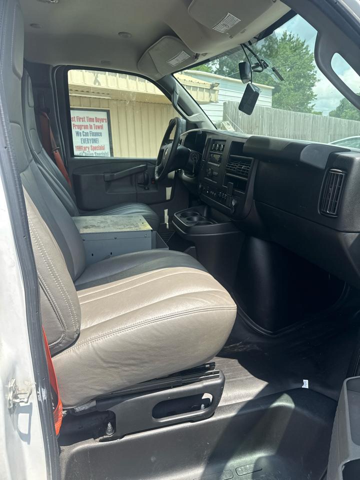 Chevrolet Express Cargo Van RWD 2500 135" 2018
