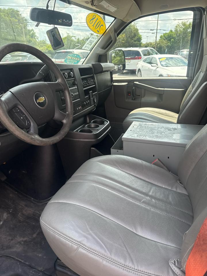 Chevrolet Express Cargo Van RWD 2500 135" 2018