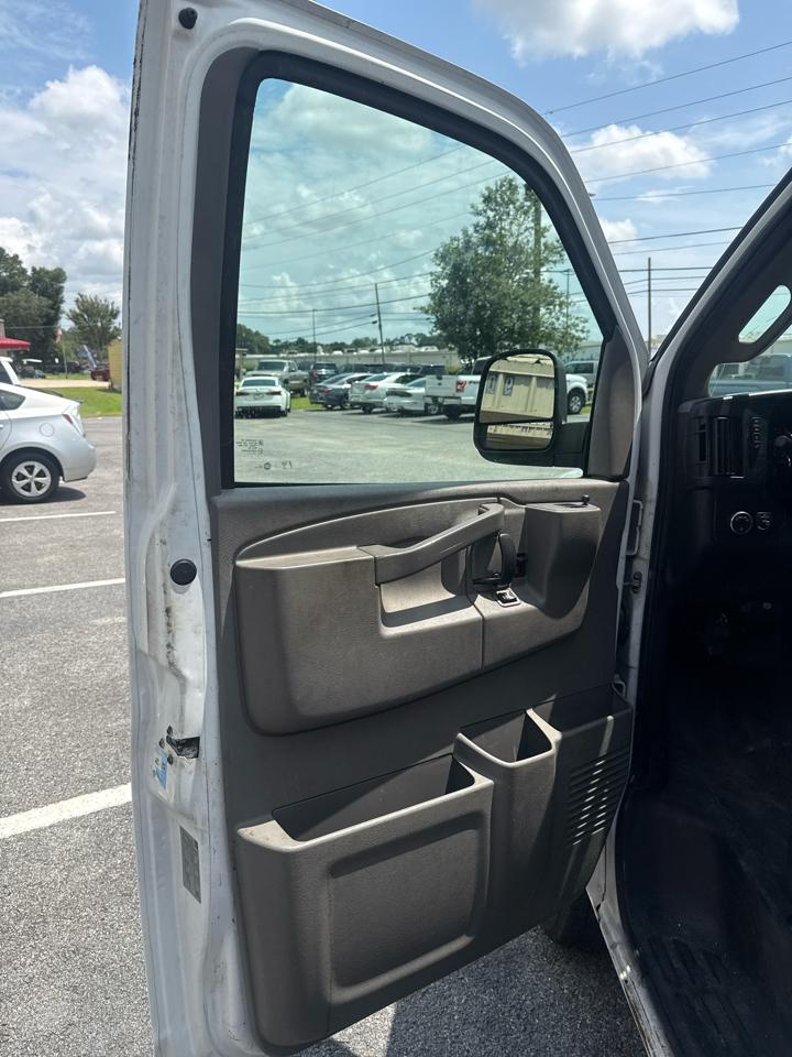 Chevrolet Express Cargo Van RWD 2500 135" 2018