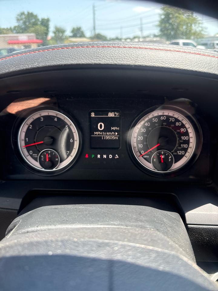 RAM 1500 4WD Crew Cab 140.5" Rebel 2016