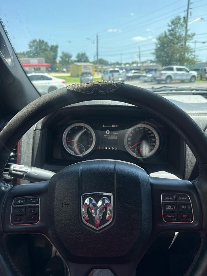 RAM 1500 4WD Crew Cab 140.5" Rebel 2016