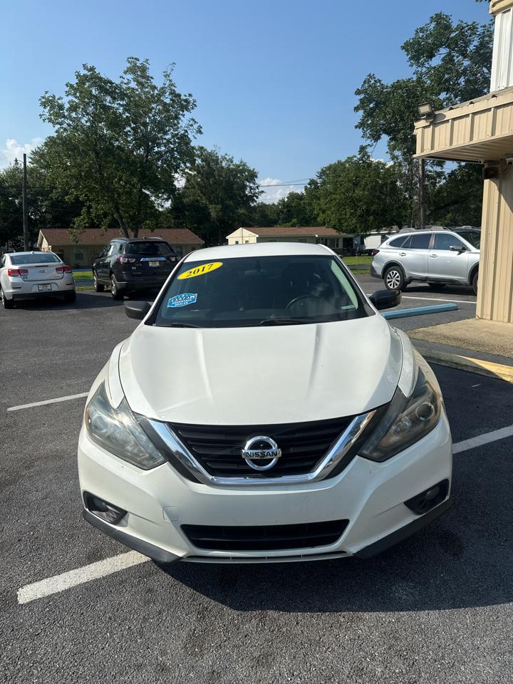 Nissan Altima 2.5 SR Sedan 2017