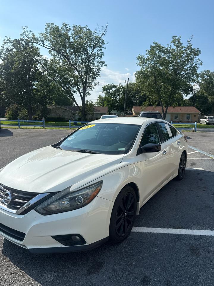 Nissan Altima 2.5 SR Sedan 2017