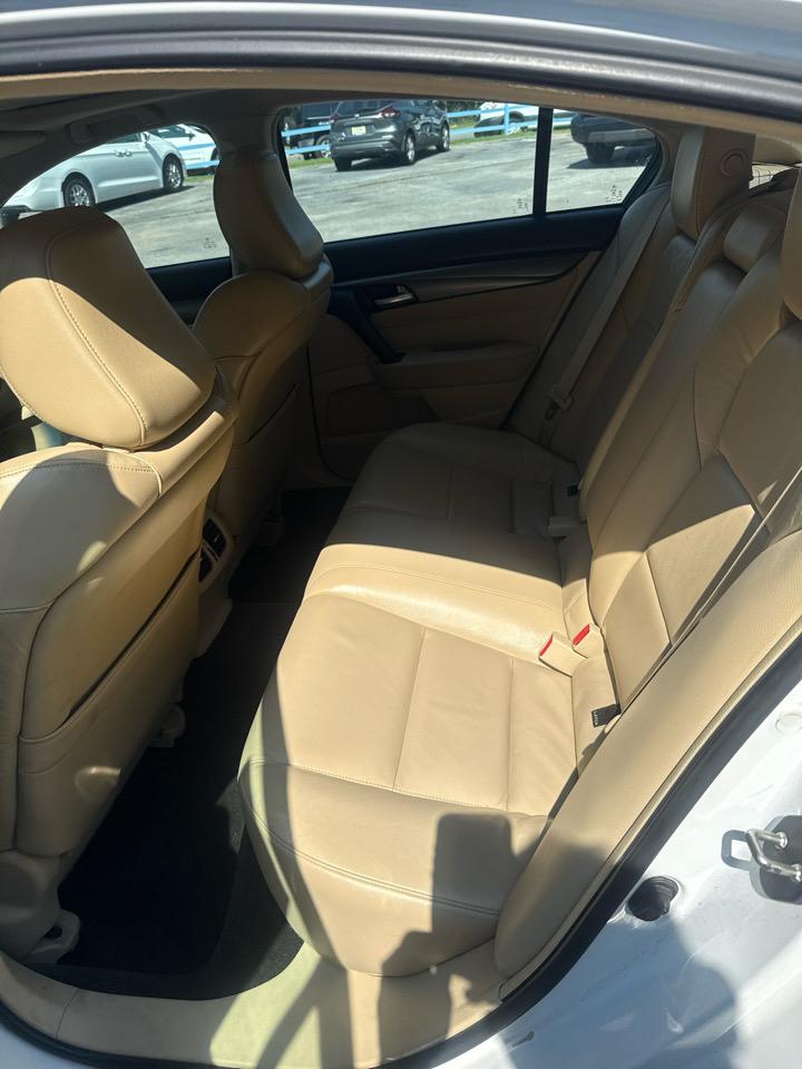 Acura TL 4dr Sdn Auto 2WD 2014