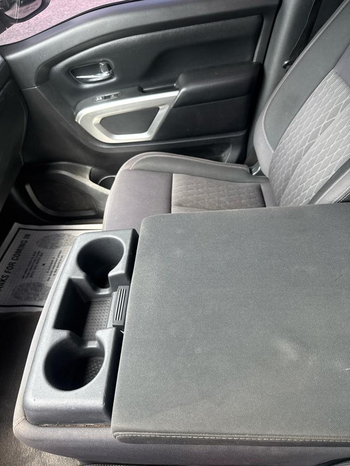Nissan Titan 4x2 Crew Cab SV 2021