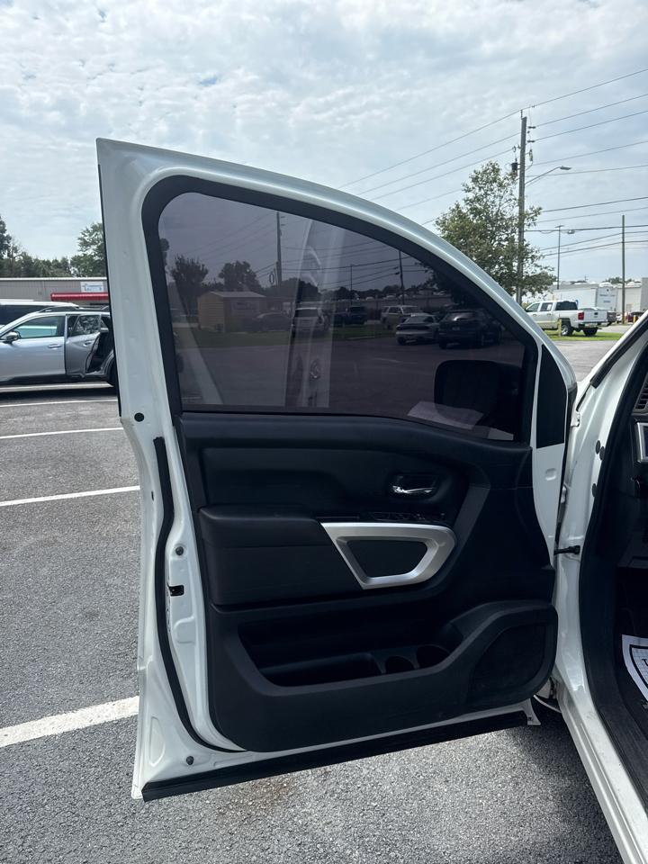 Nissan Titan 4x2 Crew Cab SV 2021