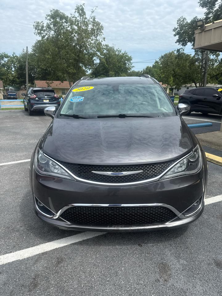 Chrysler Pacifica Limited FWD 2020