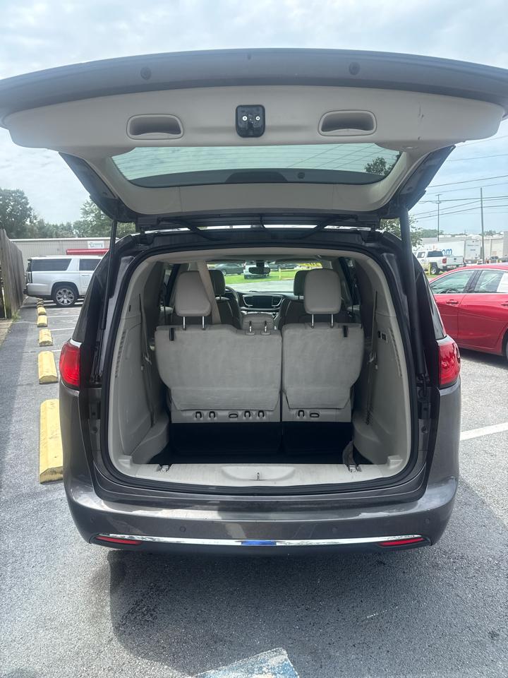 Chrysler Pacifica Limited FWD 2020