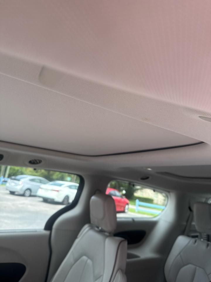 Chrysler Pacifica Limited FWD 2020