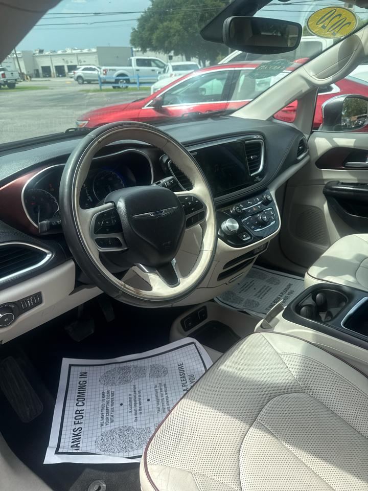 Chrysler Pacifica Limited FWD 2020