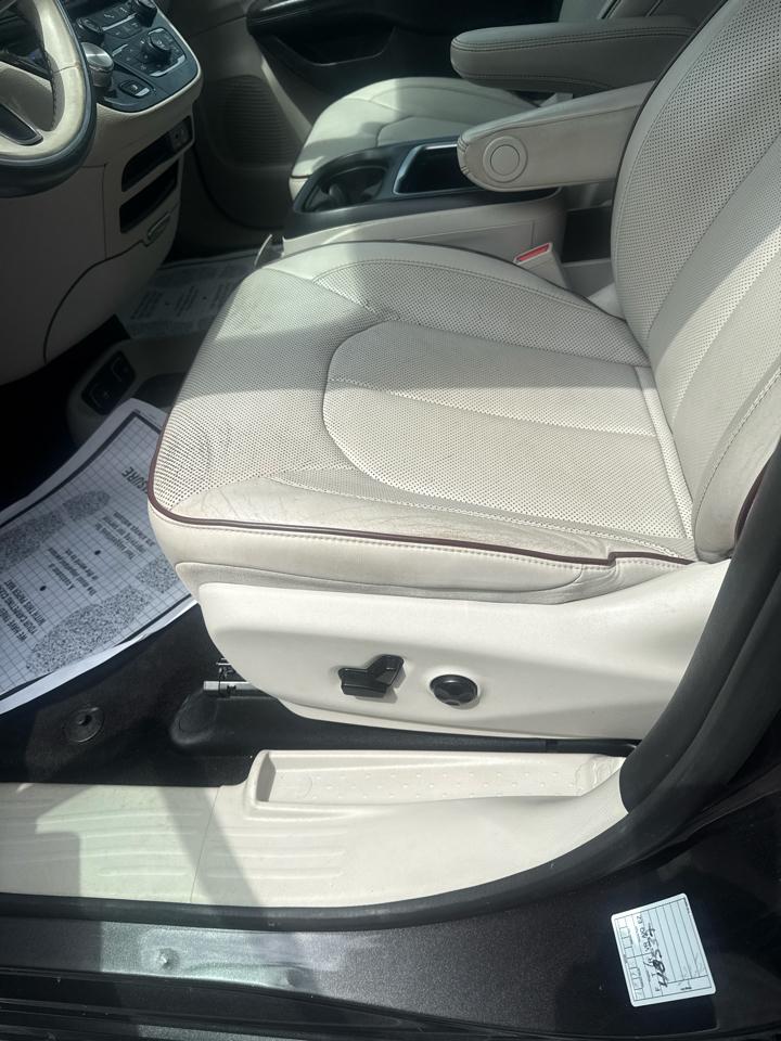 Chrysler Pacifica Limited FWD 2020