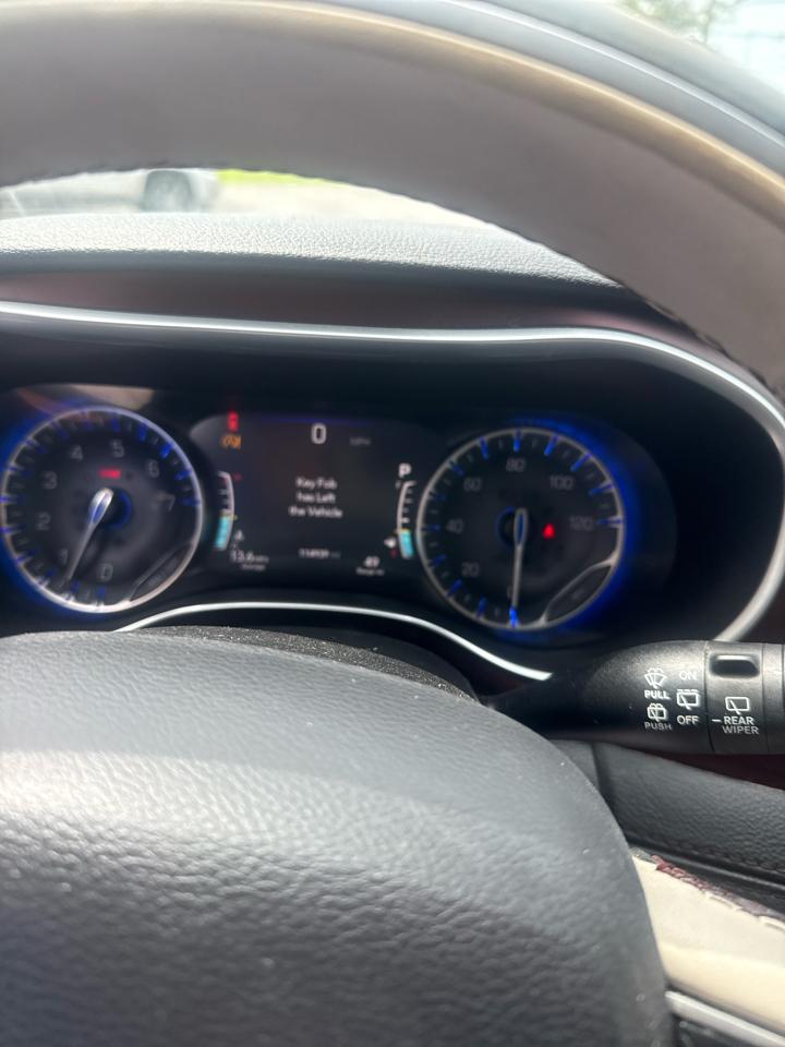 Chrysler Pacifica Limited FWD 2020