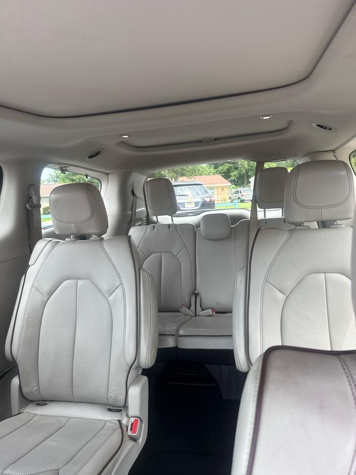 Chrysler Pacifica Limited FWD 2020