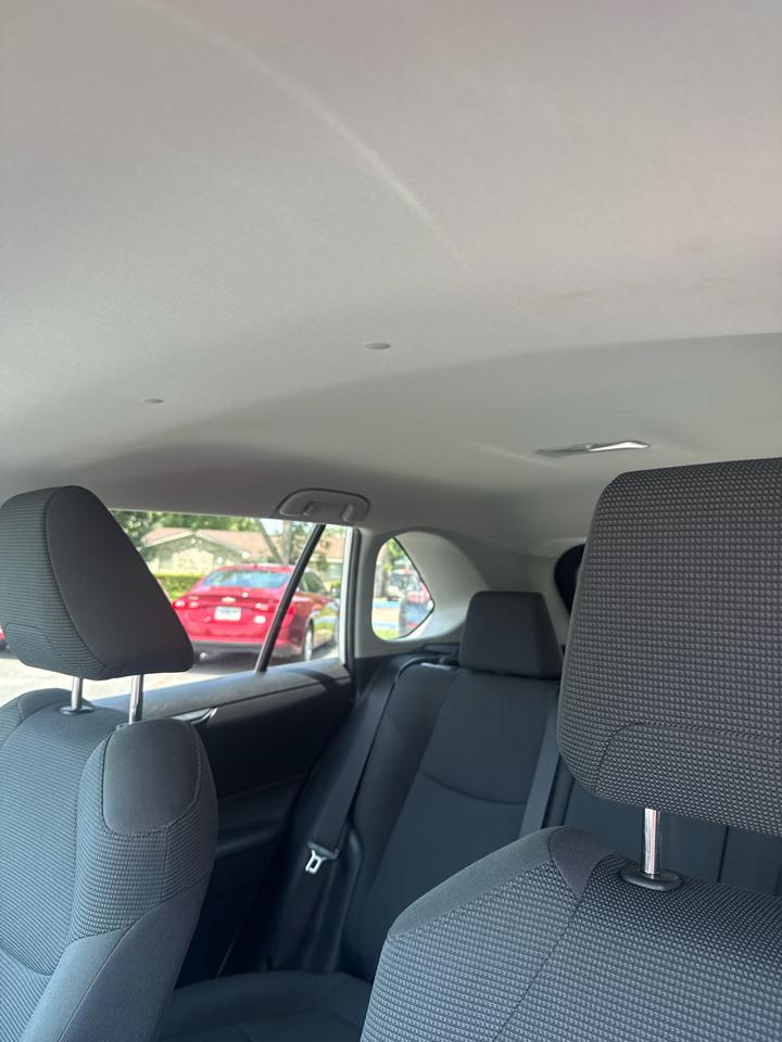 Toyota RAV4 LE FWD (Natl) 2020