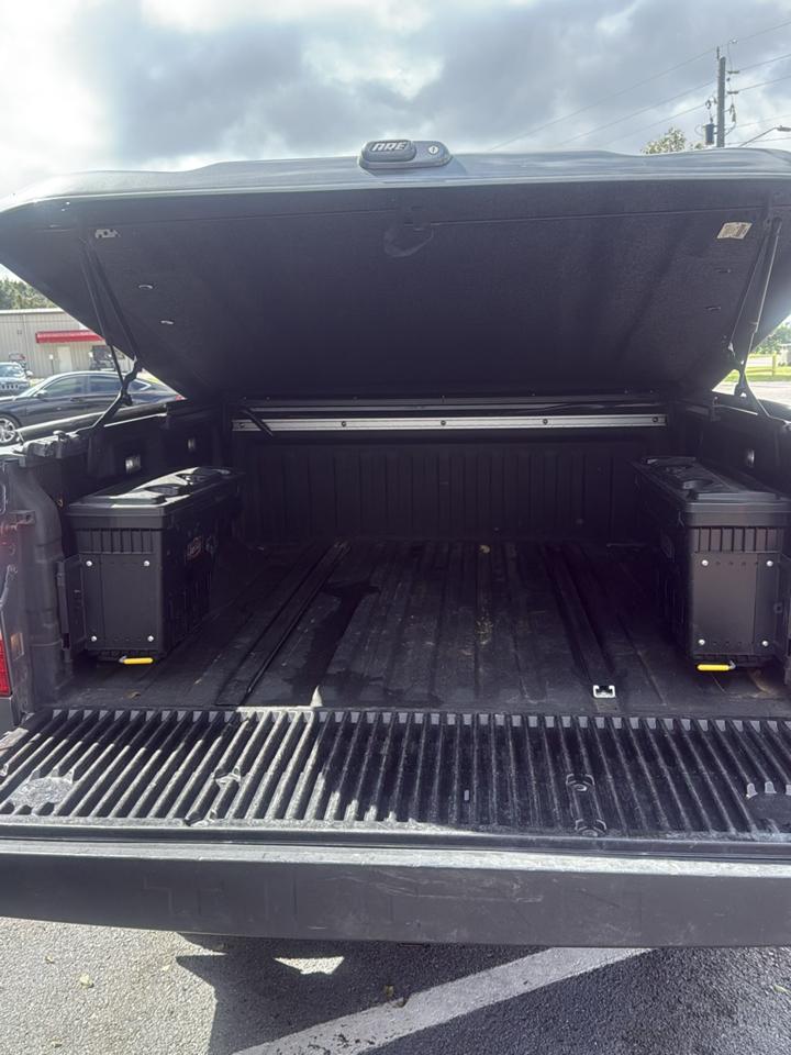 Nissan Titan 4x4 Crew Cab PRO-4X 2017