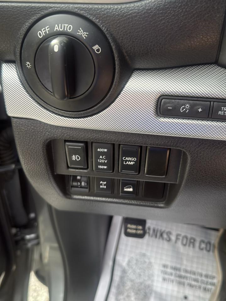 Nissan Titan 4x4 Crew Cab PRO-4X 2017