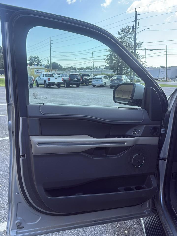Ford Expedition Max XLT 4x2 2021
