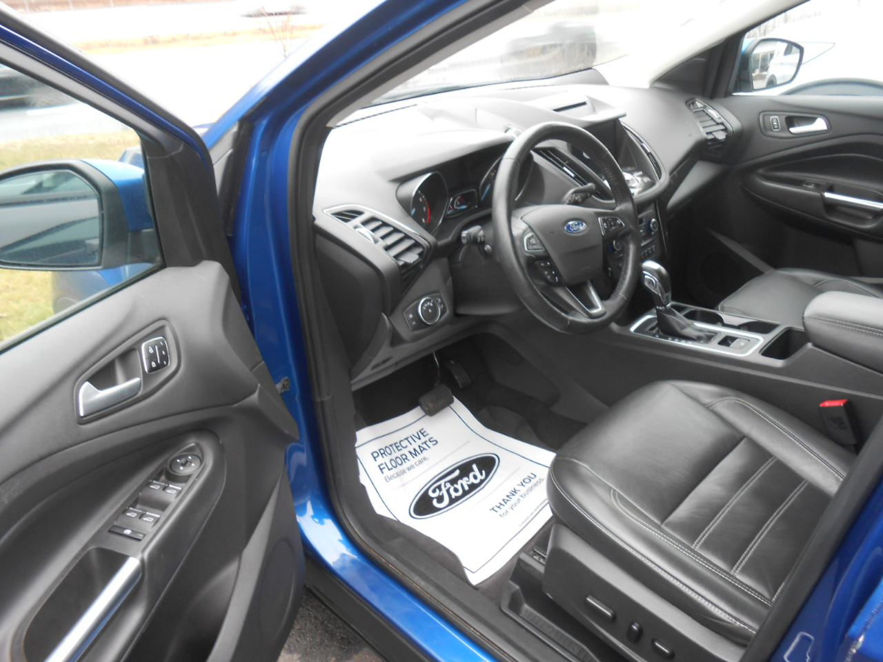 Ford Escape Titanium 4WD 2018