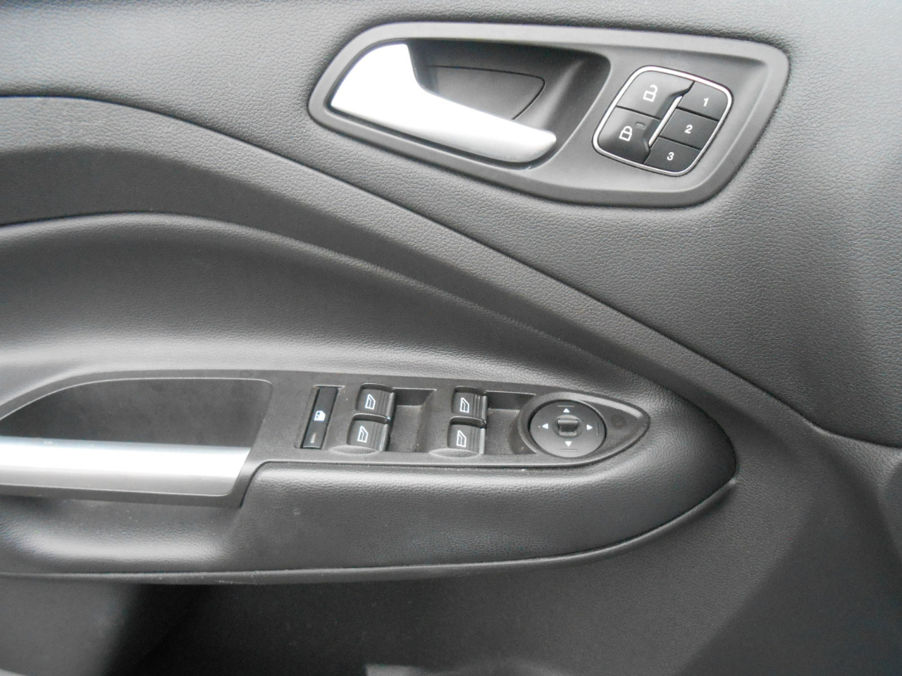 Ford Escape Titanium 4WD 2018