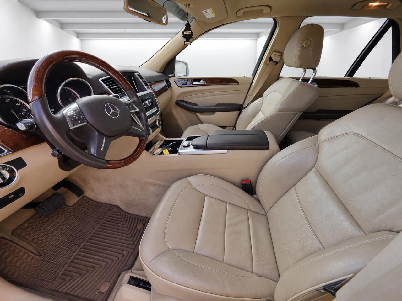 Mercedes-Benz M-Class ML550 2012