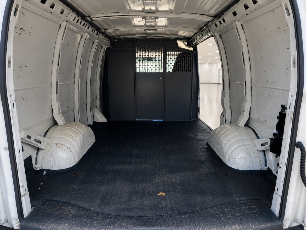 GMC Savana G2500 Extended Cargo 2023